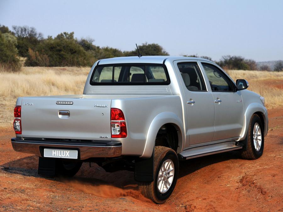  Toyota Hilux Double Cab 2011 года  (ZA) (фото 6 из 20)